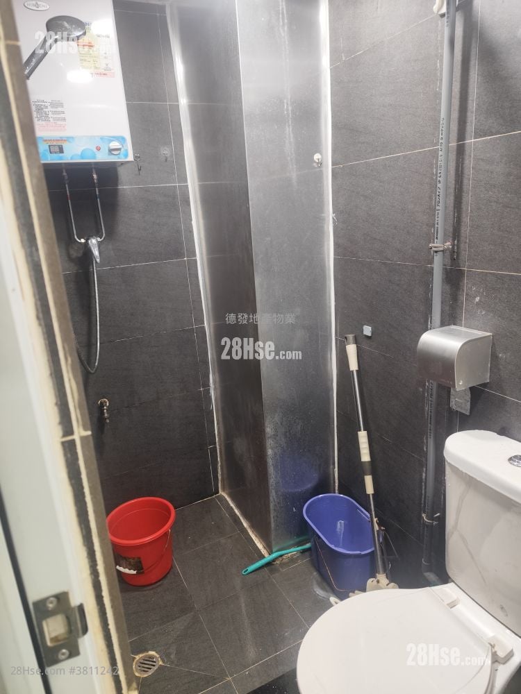 千岁大厦 租盘 1 房 , 1 浴室 190 平方尺