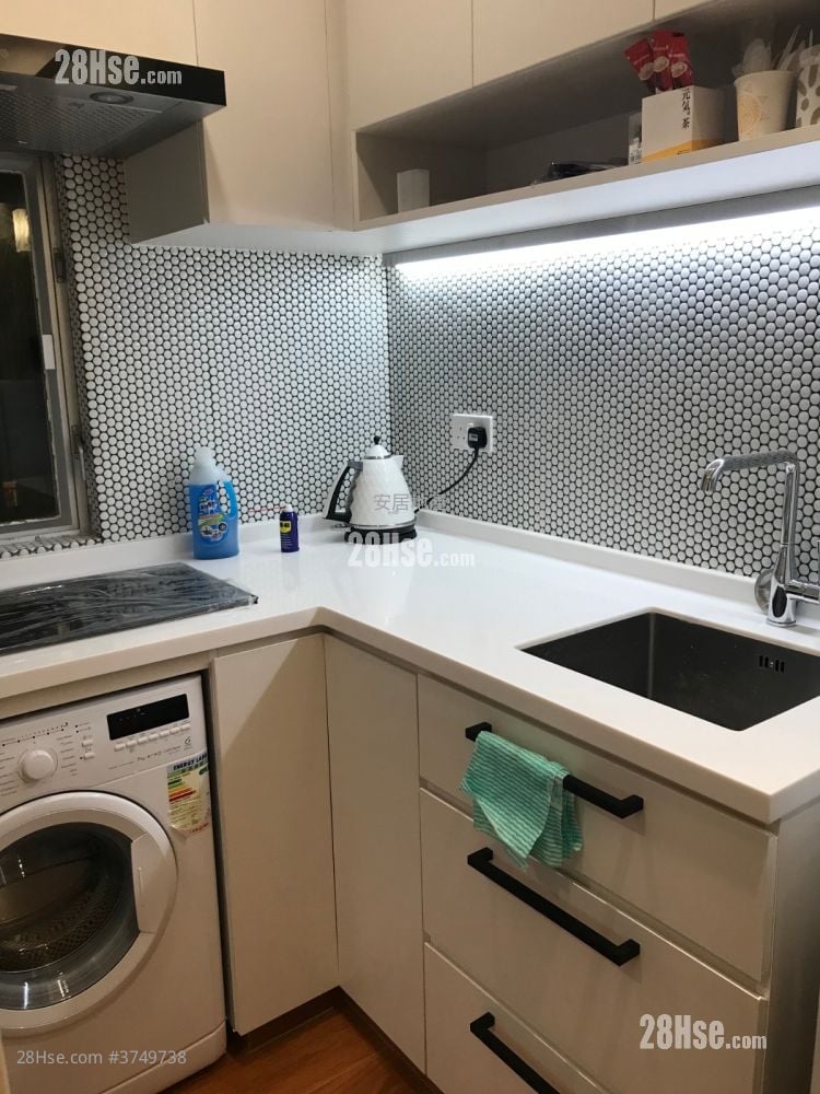 怡宁阁 租盘 2 房 269 平方尺