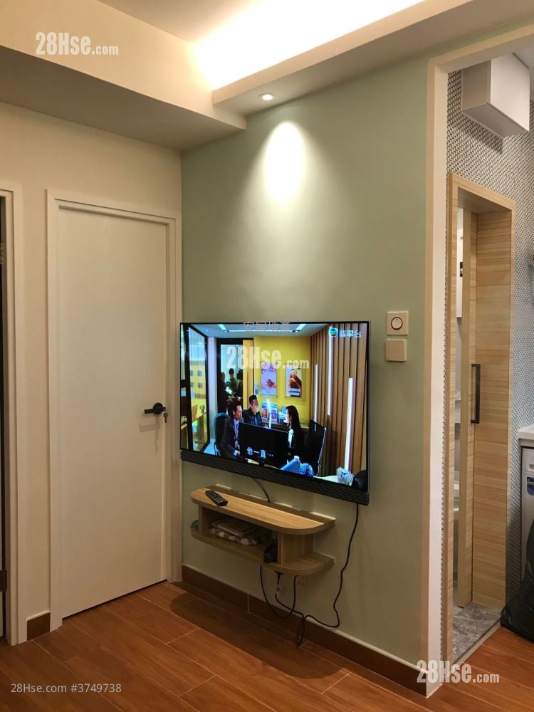 怡宁阁 租盘 2 房 269 平方尺