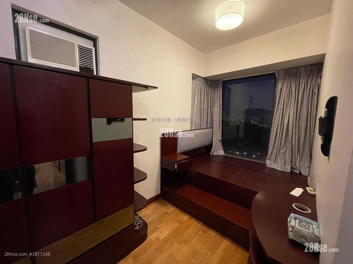 Canaryside Sell 3 Bedrooms , 2 Bathrooms 636 ft²