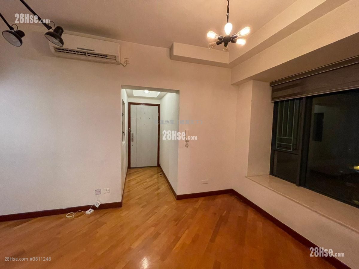 Canaryside Sell 3 Bedrooms , 2 Bathrooms 636 ft²