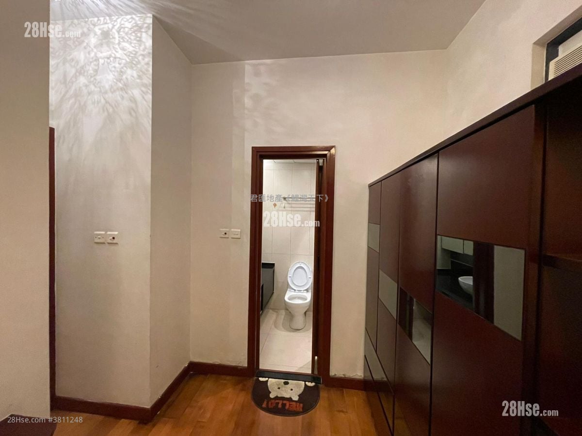 Canaryside Sell 3 Bedrooms , 2 Bathrooms 636 ft²