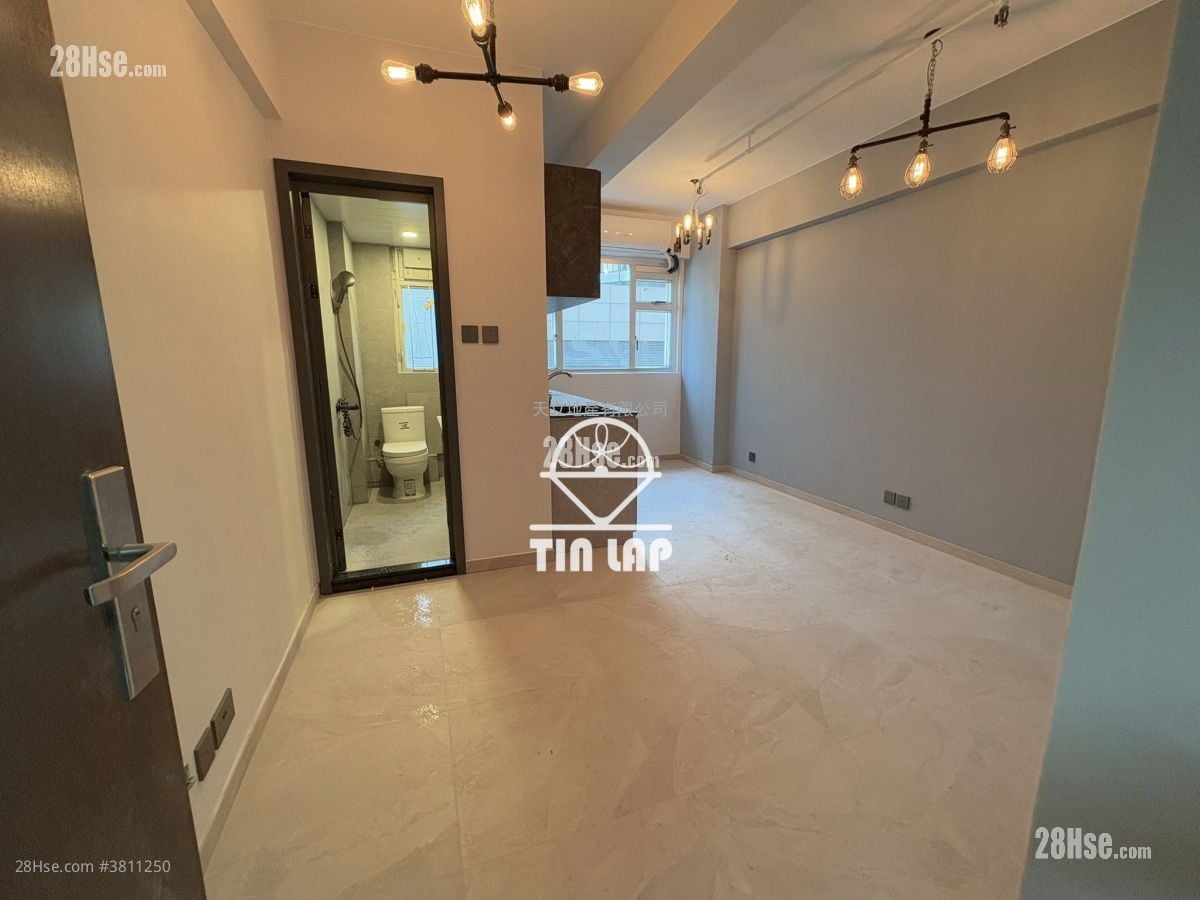 德輔大廈 租盤 開放式間隔 , 1 浴室 235 平方呎