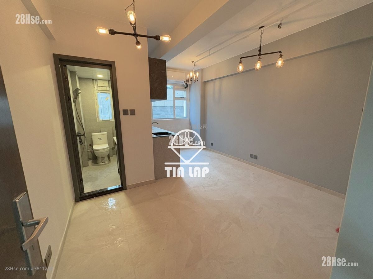 德輔大廈 租盤 開放式間隔 , 1 浴室 235 平方呎