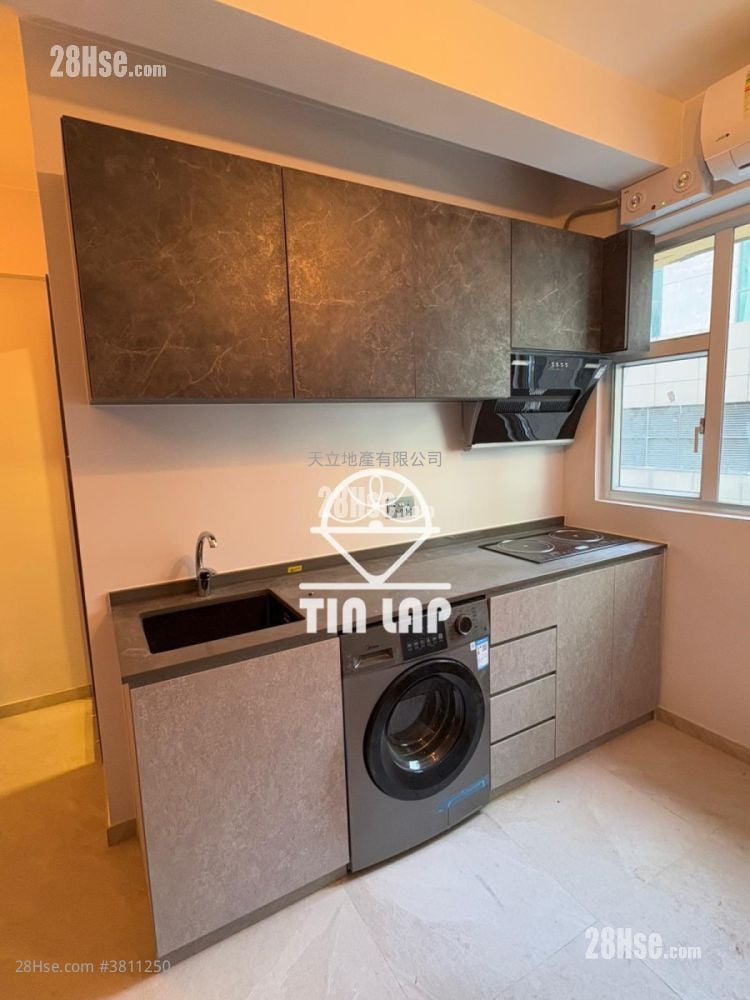 德輔大廈 租盤 開放式間隔 , 1 浴室 235 平方呎