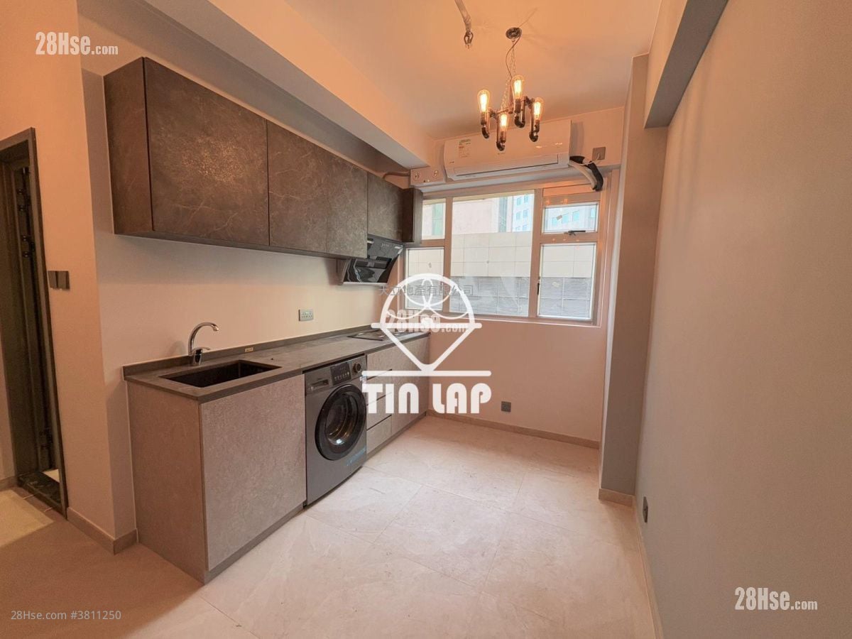 德輔大廈 租盤 開放式間隔 , 1 浴室 235 平方呎