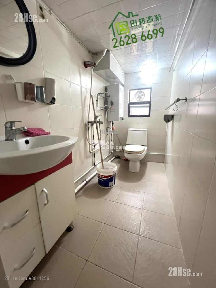 村屋 租盘 2 房 , 1 浴室