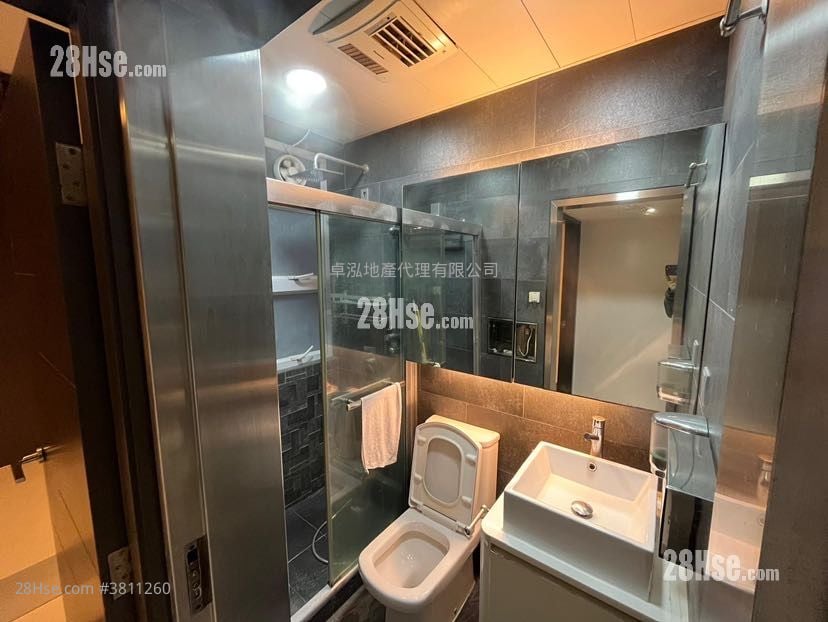 Smithfield Court Sell 2 Bedrooms , 1 Bathroom 330 ft²