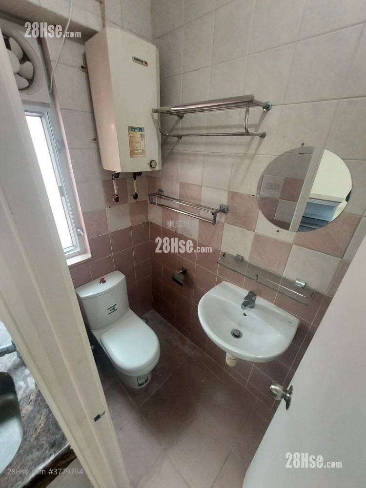 建安大厦 租盘 2 房 , 1 浴室 325 平方尺