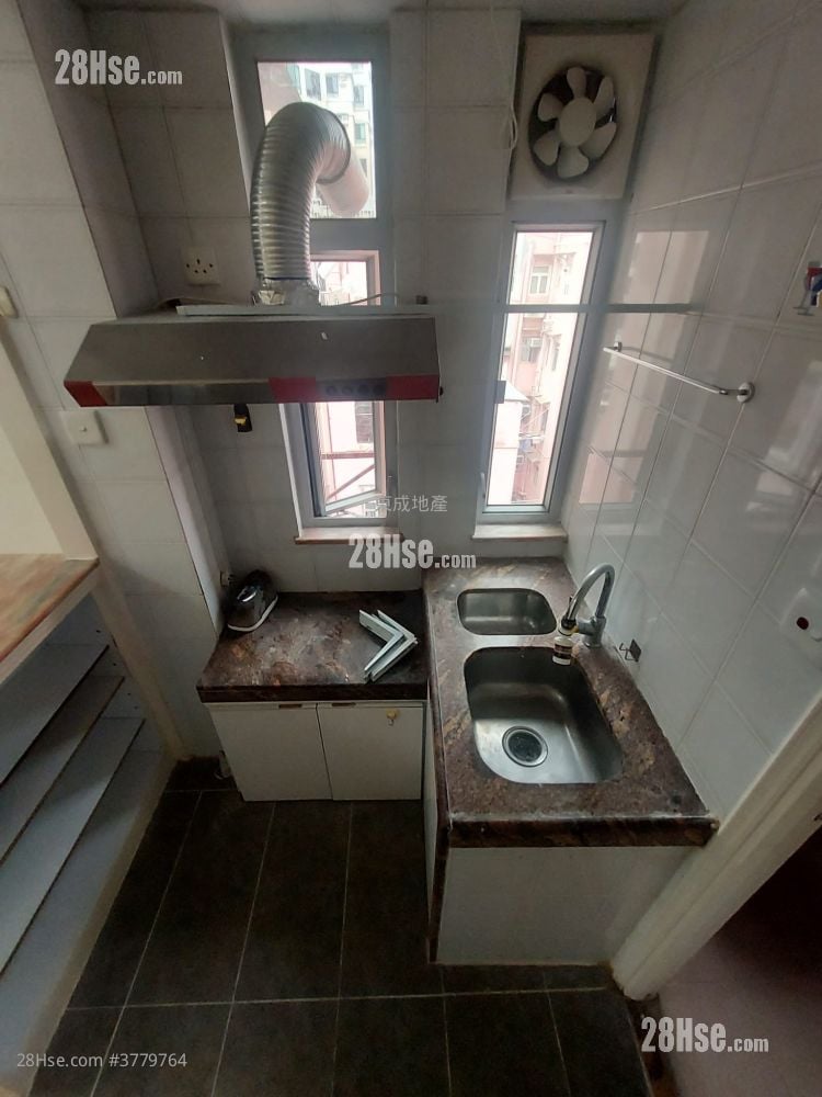 建安大厦 租盘 2 房 , 1 浴室 325 平方尺