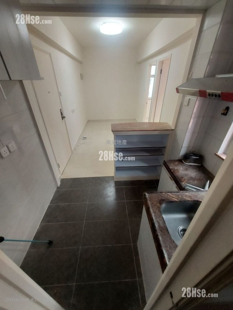 建安大厦 租盘 2 房 , 1 浴室 325 平方尺