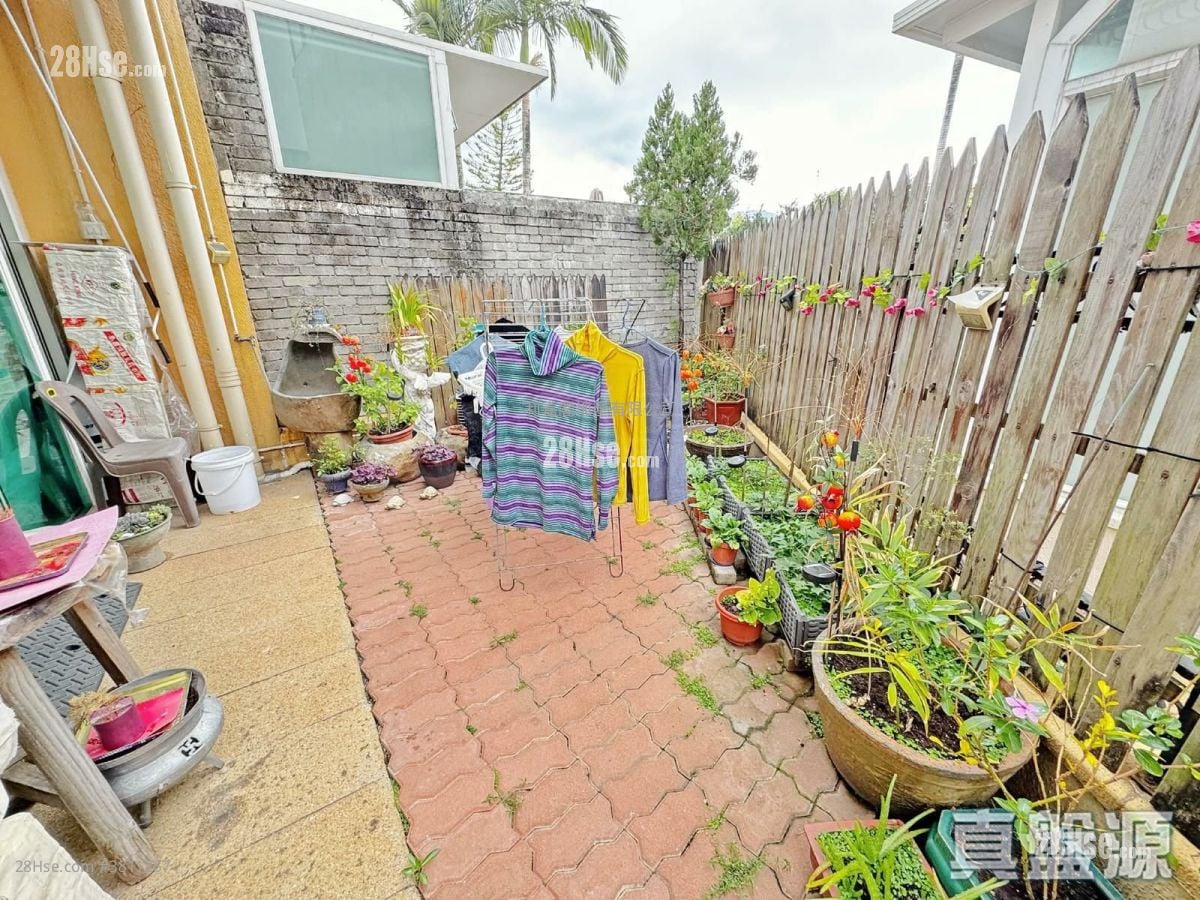 Seasons Villas Sell 4 Bedrooms , 3 Bathrooms 1,132 ft²