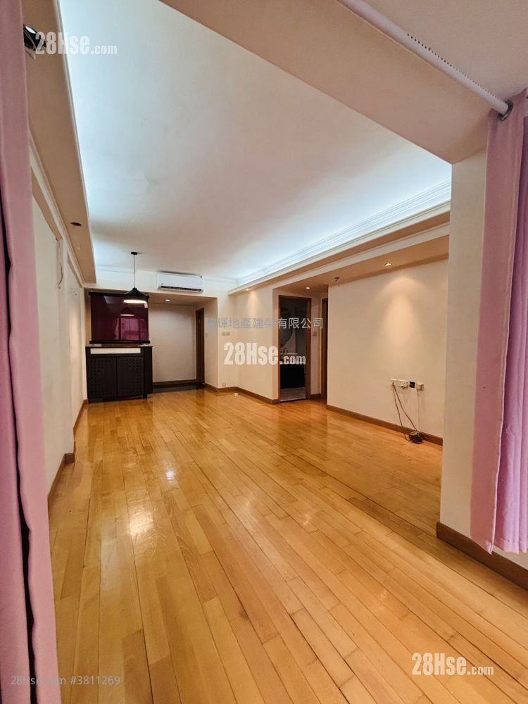 環海大廈 租盤 2 房 , 1 浴室 747 平方呎