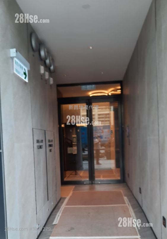 Enchantee Sell Studio , 1 Bathroom 169 ft²