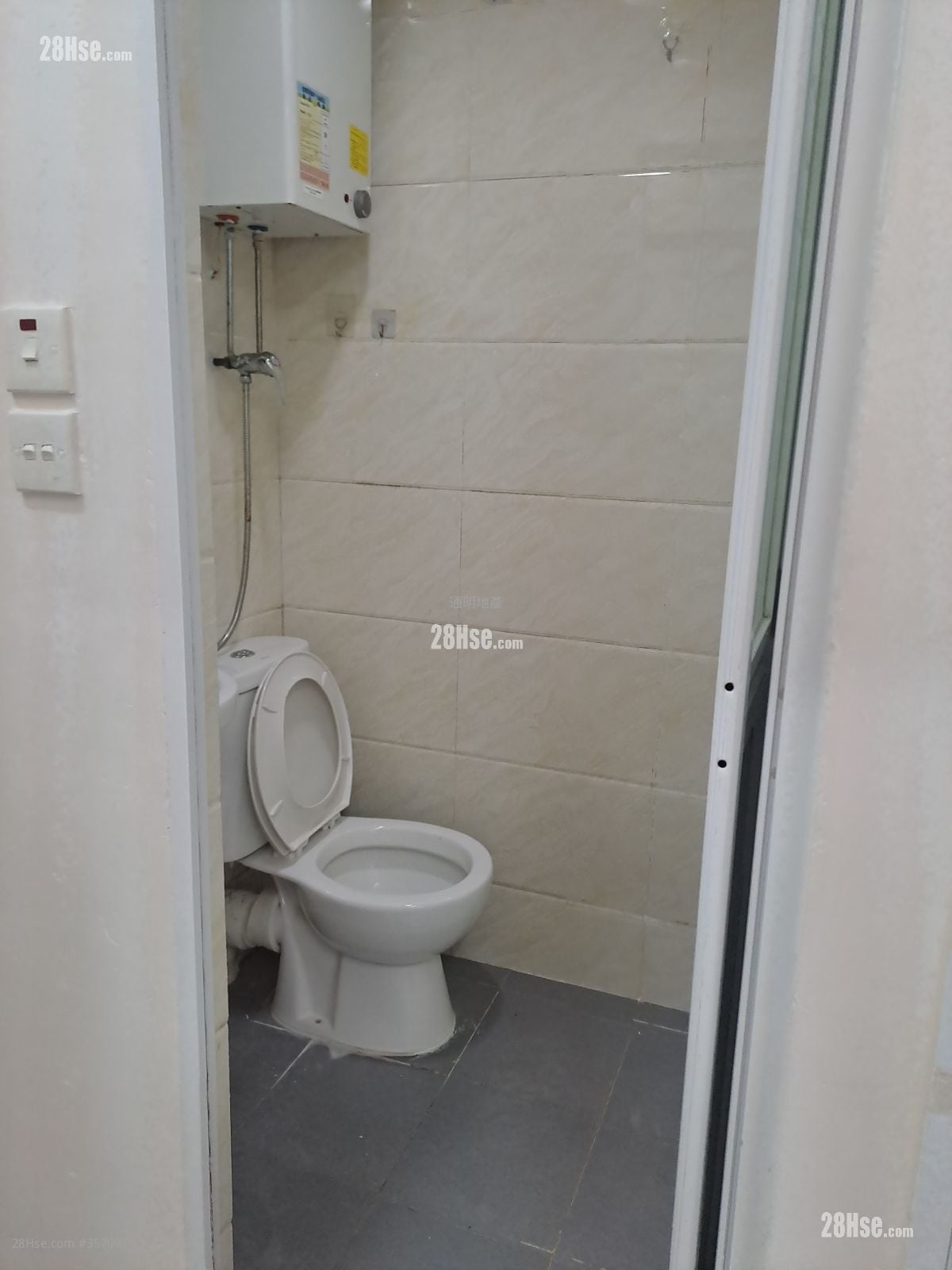 Nam Wah Mansion Rental 1 Bedroom , 1 Bathroom 200 ft²