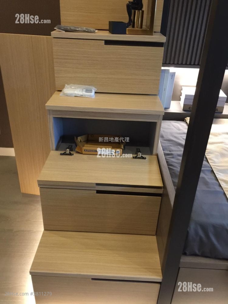 Enchantee Sell Studio , 1 Bathroom 169 ft²