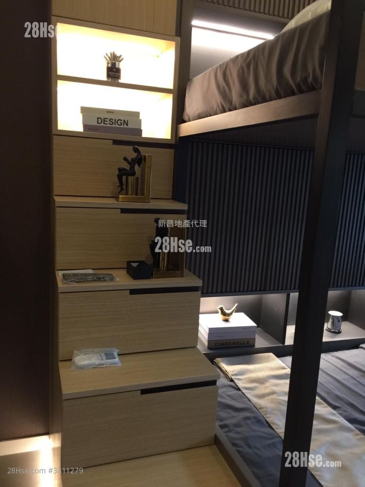 Enchantee Sell Studio , 1 Bathroom 169 ft²