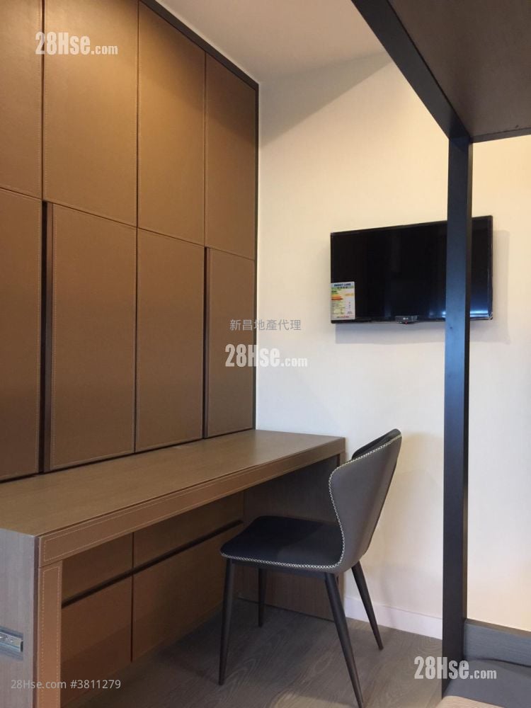 Enchantee Sell Studio , 1 Bathroom 169 ft²