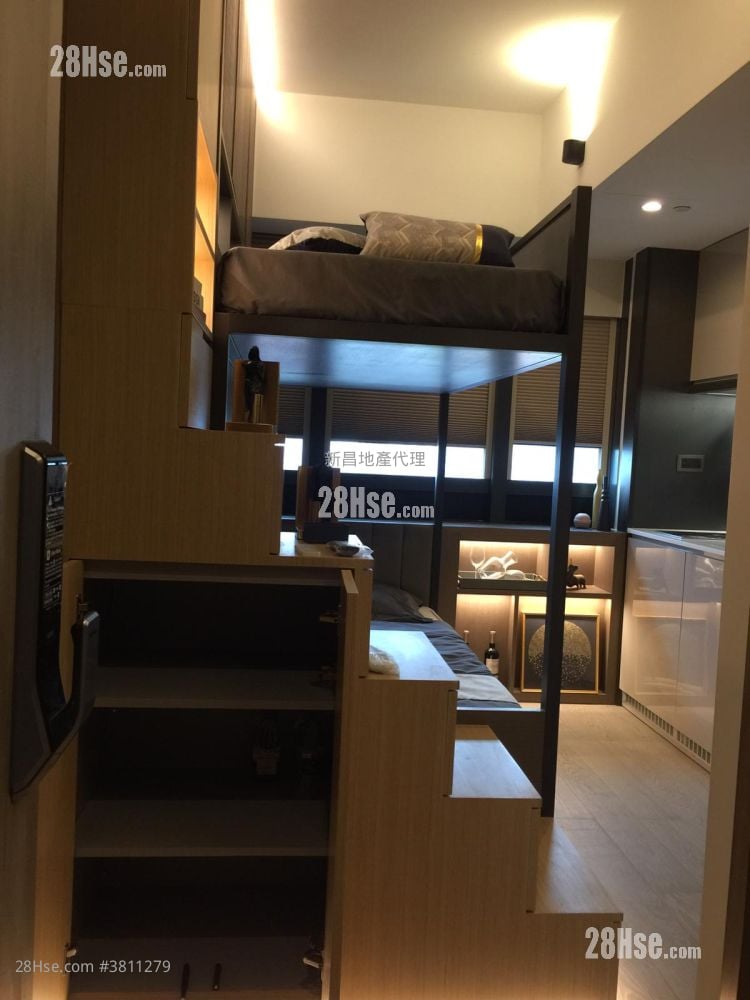 Enchantee Sell Studio , 1 Bathroom 169 ft²