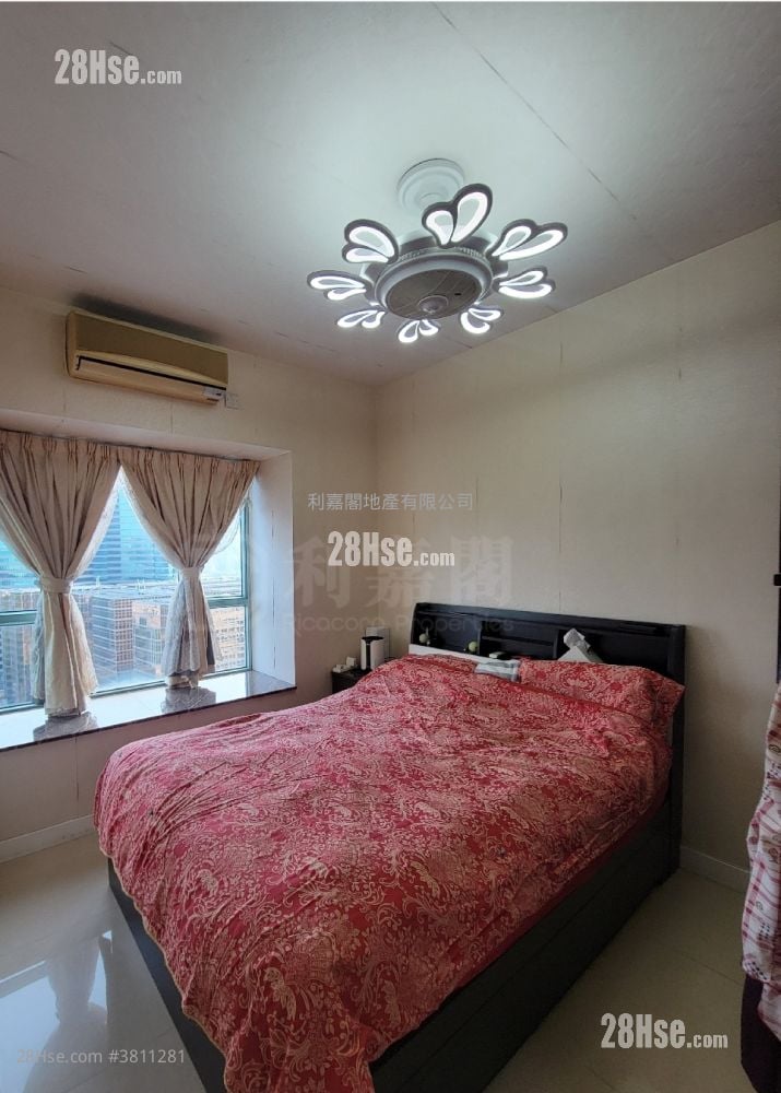 港景峰 售盤 3 房 , 2 浴室 817 平方呎