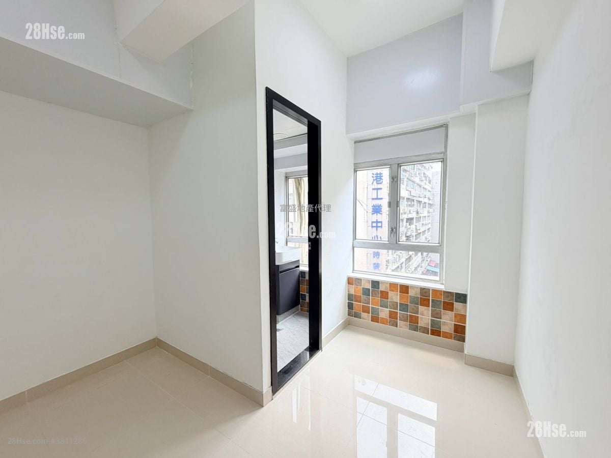 Ka Ming Court Rental 1 Toilet