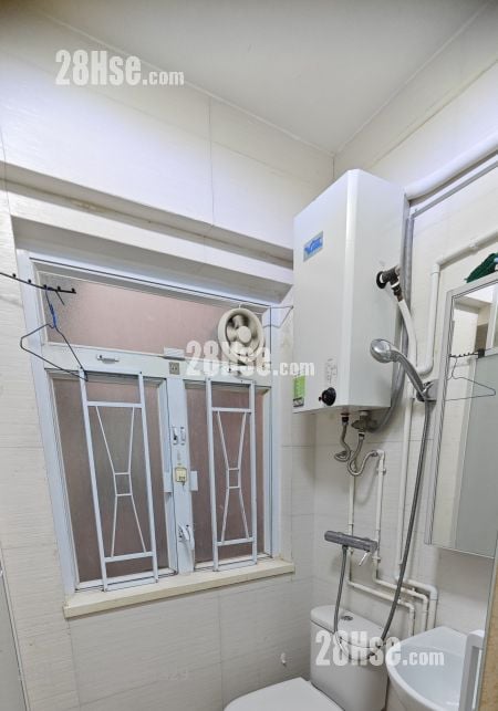 金勳大廈 售盤 2 房 , 3 浴室 448 平方呎