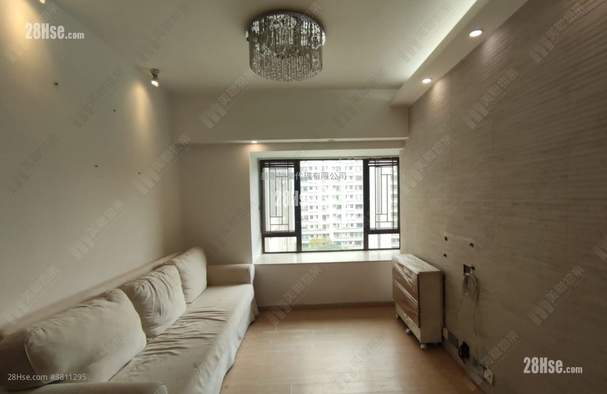 厅: 华景山庄 售盘 3 房 , 2 浴室 637 平方尺