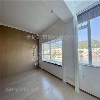 Marina Cove Rental 4 Bedrooms , 3 Bathrooms 1,048 ft²