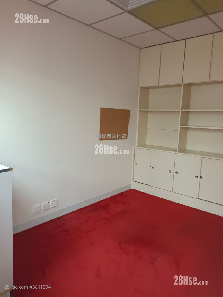 World Tech Centre Rental 1,294 ft²