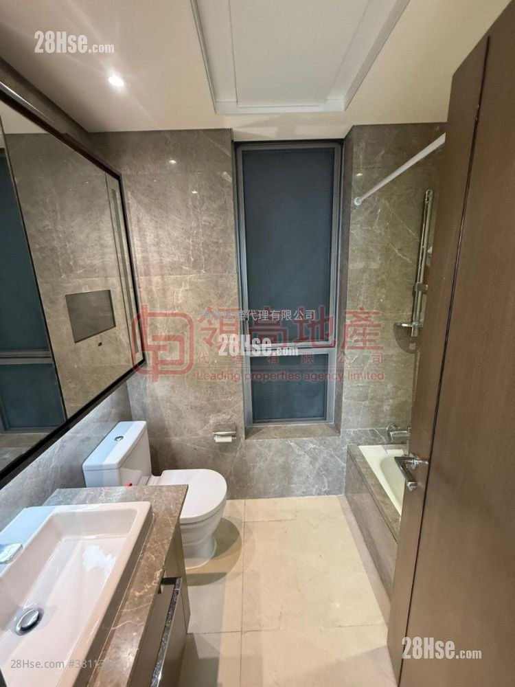 The Austin 租盘 3 房 , 2 浴室 890 平方尺