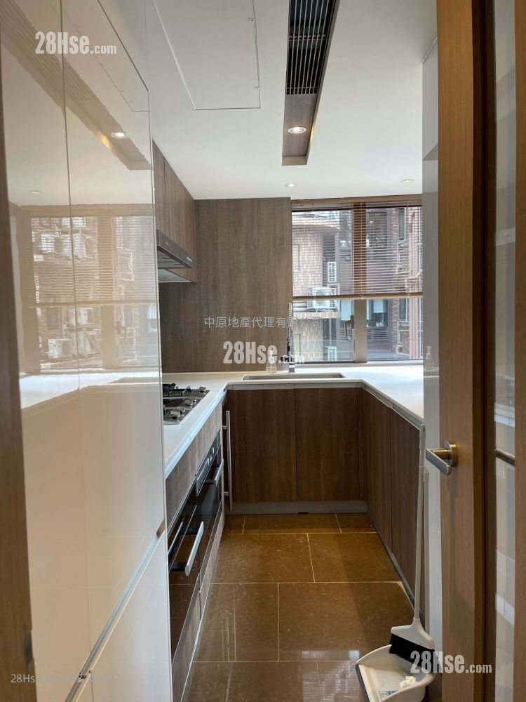 Island Garden Sell 4 Bedrooms 1,175 ft²