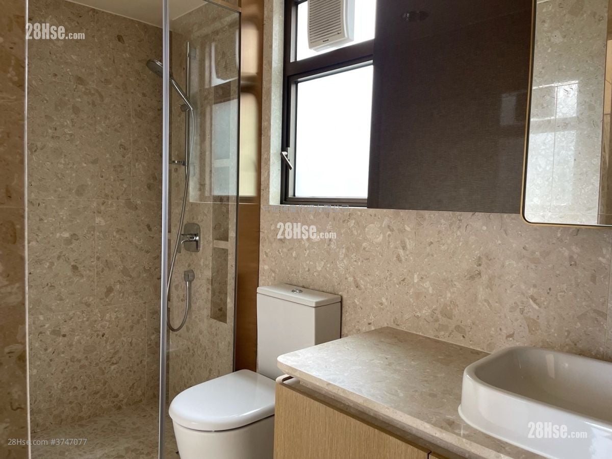 Island Garden Sell 4 Bedrooms 1,175 ft²