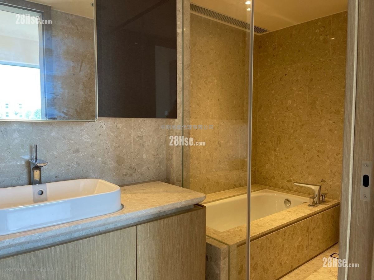 Island Garden Sell 4 Bedrooms 1,175 ft²