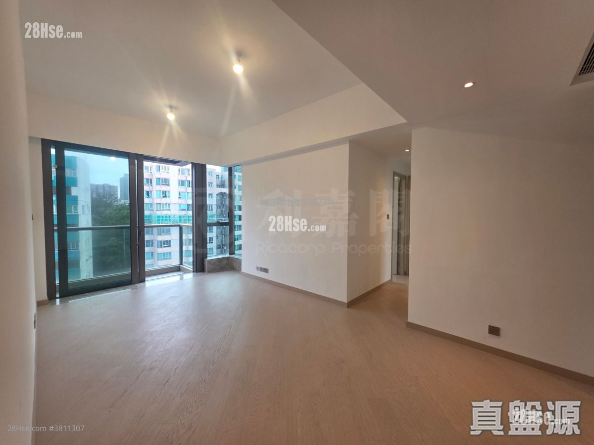 名鑽 租盤 3 房 , 2 浴室 821 平方呎