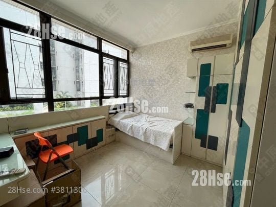 Greenwood Terrace Sell 3 Bedrooms , 3 Bathrooms 1,692 ft²