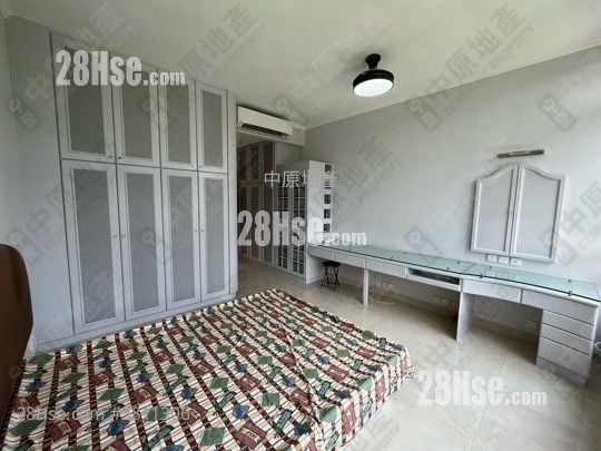 Greenwood Terrace Sell 3 Bedrooms , 3 Bathrooms 1,692 ft²