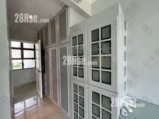 Greenwood Terrace Sell 3 Bedrooms , 3 Bathrooms 1,692 ft²