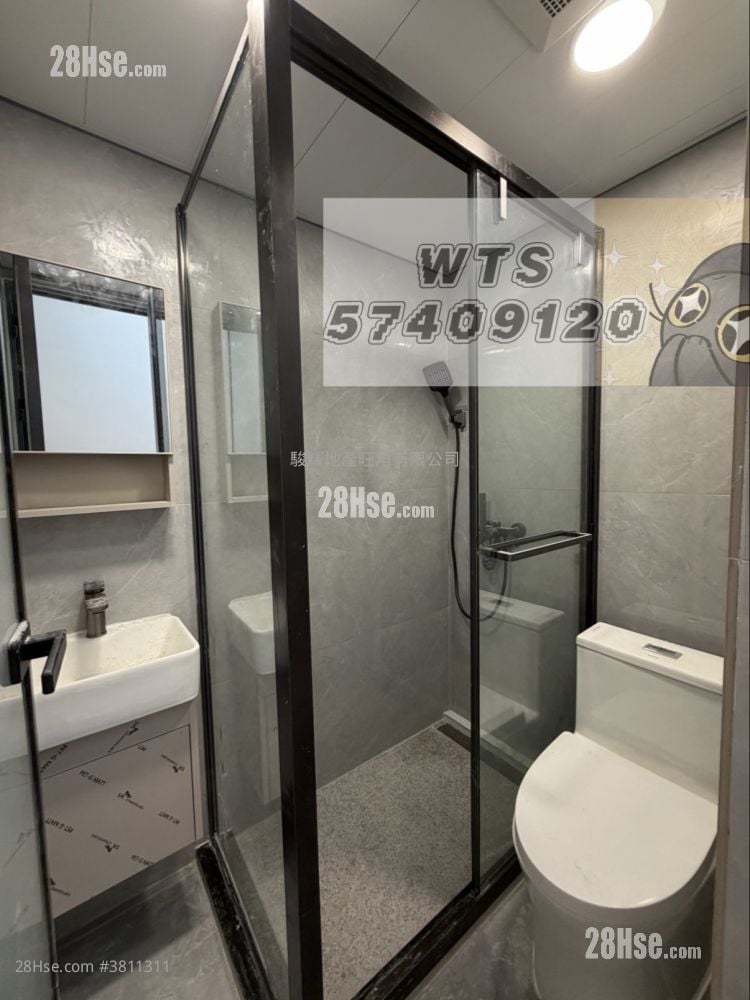 Lee Wah Building Rental Studio , 1 Bathroom 160 ft²