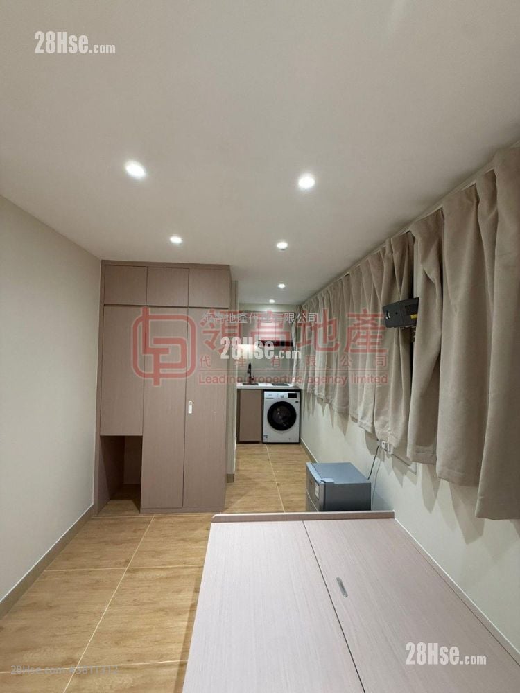Man Yuen Building Rental 4 Bedrooms , 4 Bathrooms 665 ft²