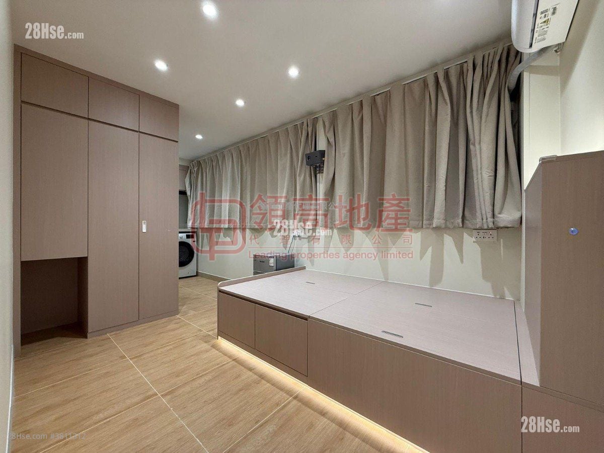 Man Yuen Building Rental 4 Bedrooms , 4 Bathrooms 665 ft²