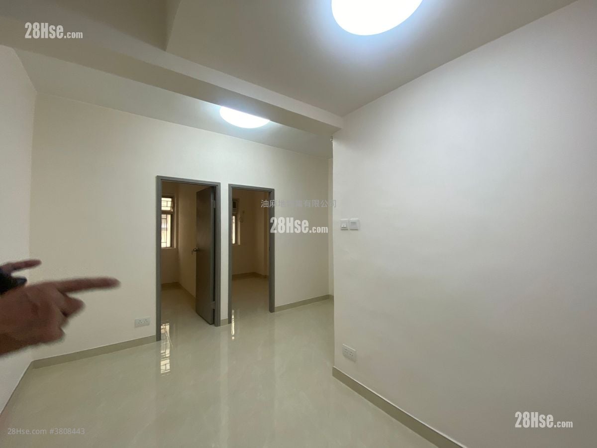 广裕大厦 售盘 2 房 , 1 浴室 390 平方尺