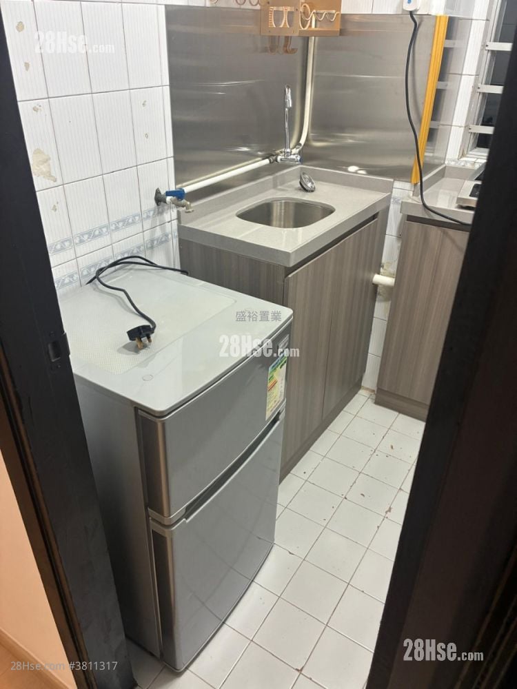 嘉荣大厦 租盘 1 房 , 1 浴室 304 平方尺