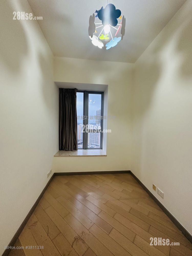 The Latitude Sell 4 Bedrooms , 4 Bathrooms 1,333 ft²