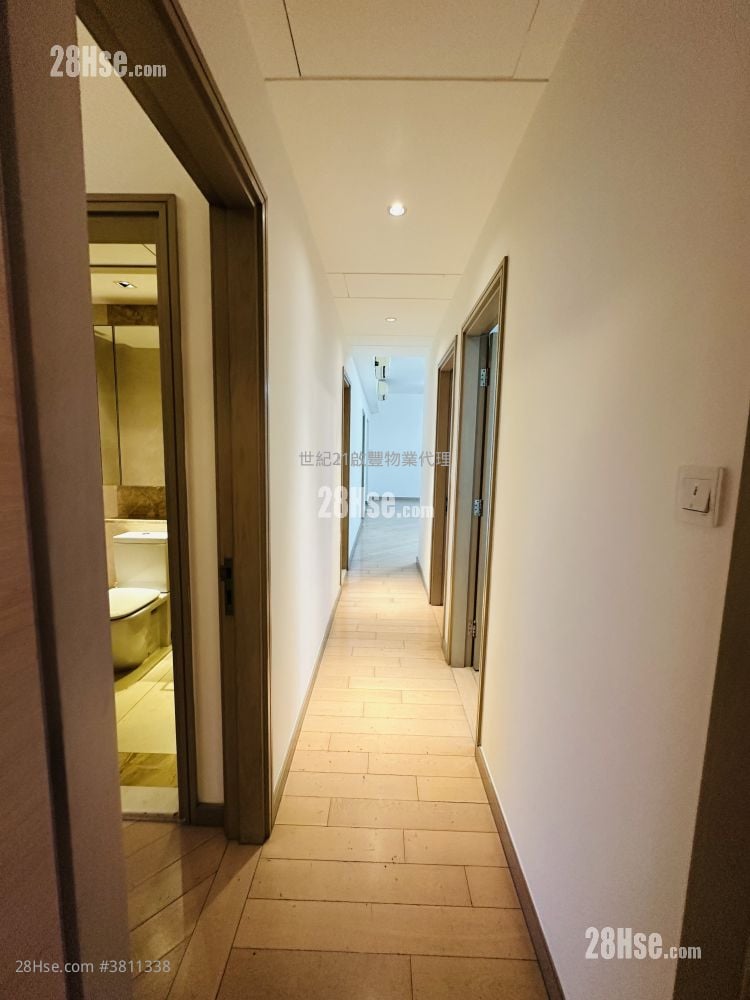 The Latitude Sell 4 Bedrooms , 4 Bathrooms 1,333 ft²