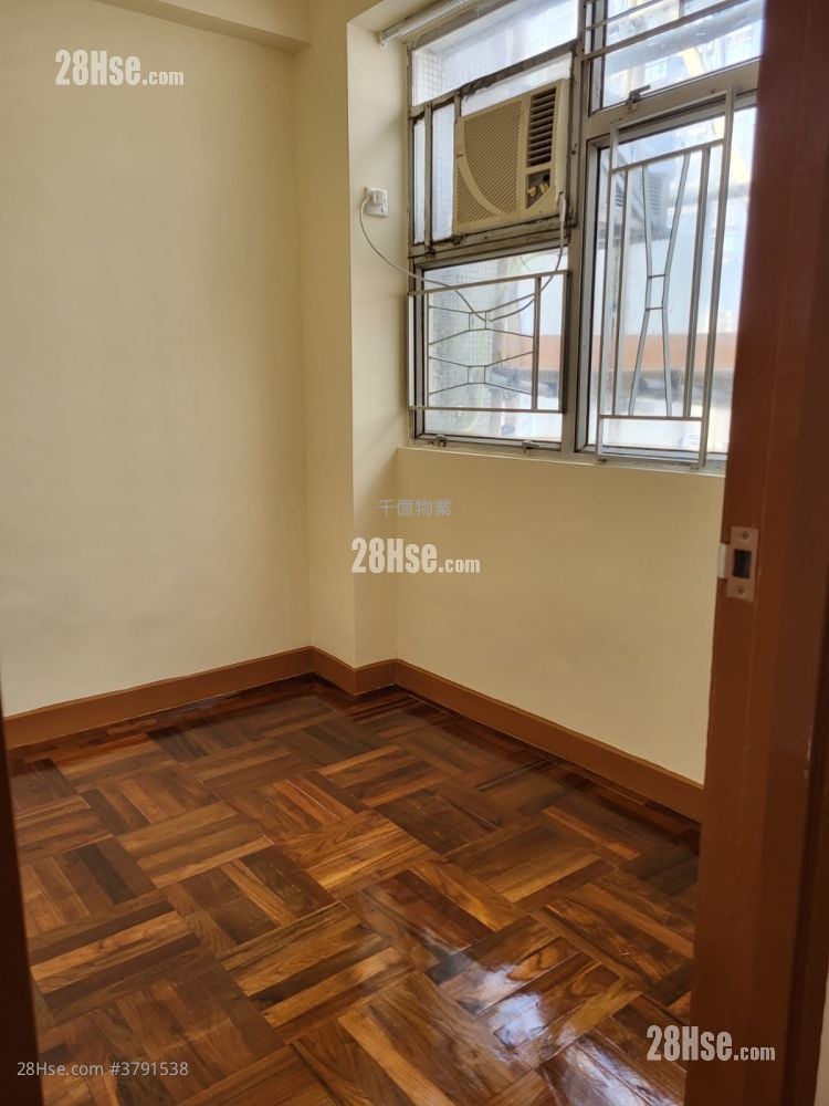 裕成大厦 售盘 2 房 272 平方尺