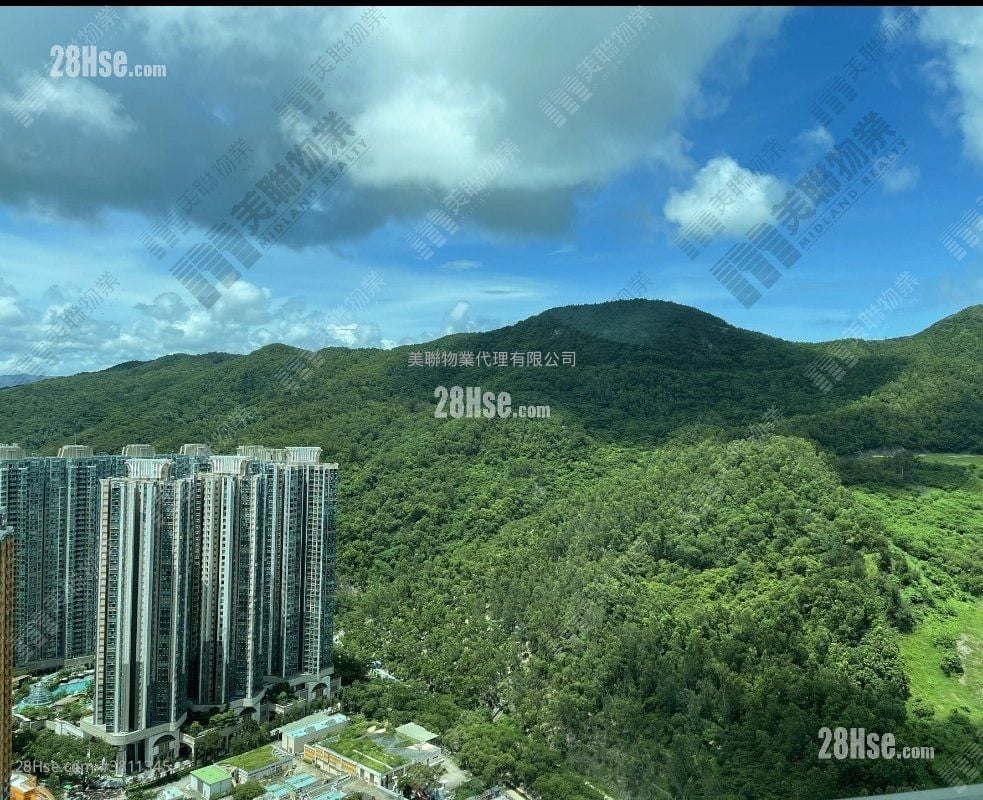 领都 售盘 4 房 , 3 浴室 976 平方尺