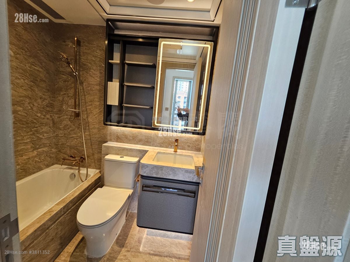 名钻 租盘 2 房 , 1 浴室 423 平方尺