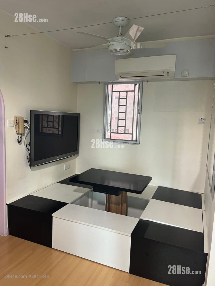 Uptown Plaza Sell 2 Bedrooms , 1 Bathroom 489 ft²