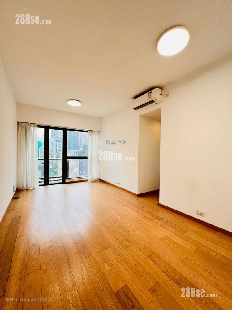 Soho 189 Rental 3 Bedrooms , 2 Bathrooms 850 ft²