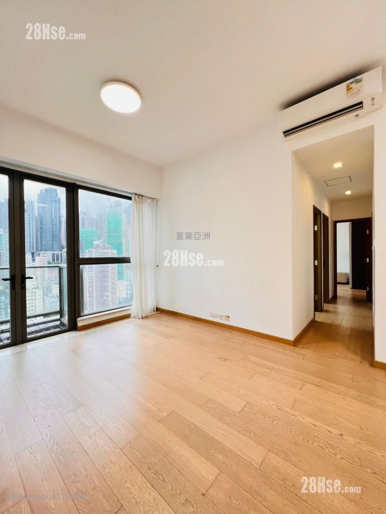 Soho 189 Rental 3 Bedrooms , 2 Bathrooms 850 ft²